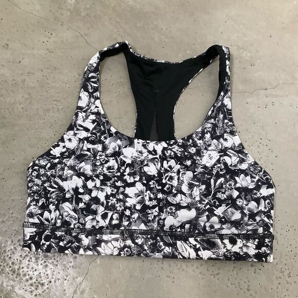 Lululemon Invigorate Sports Bra - Picture 4 of 8